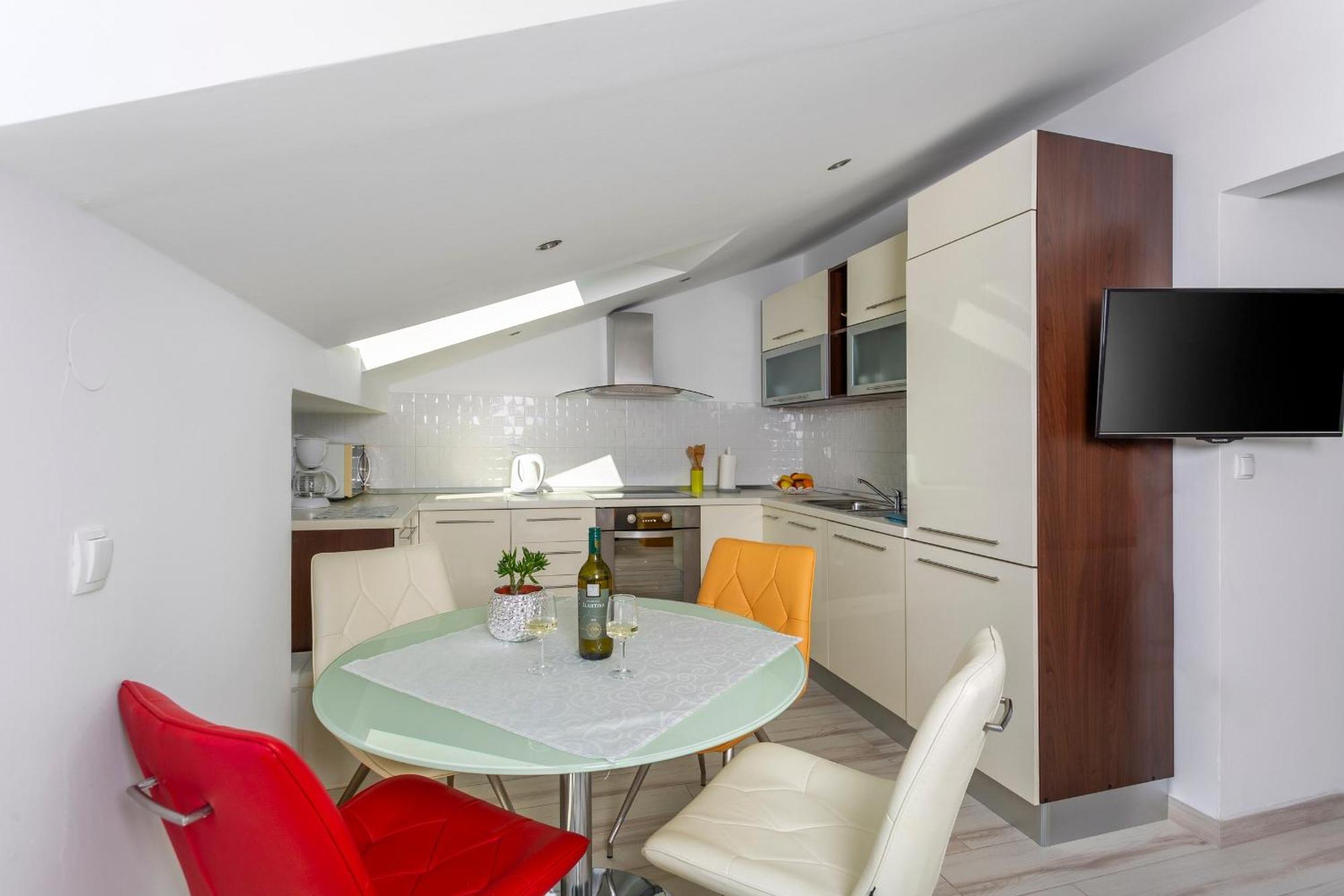Apartments By The Sea Njivice, Krk - 5295 Exterior foto