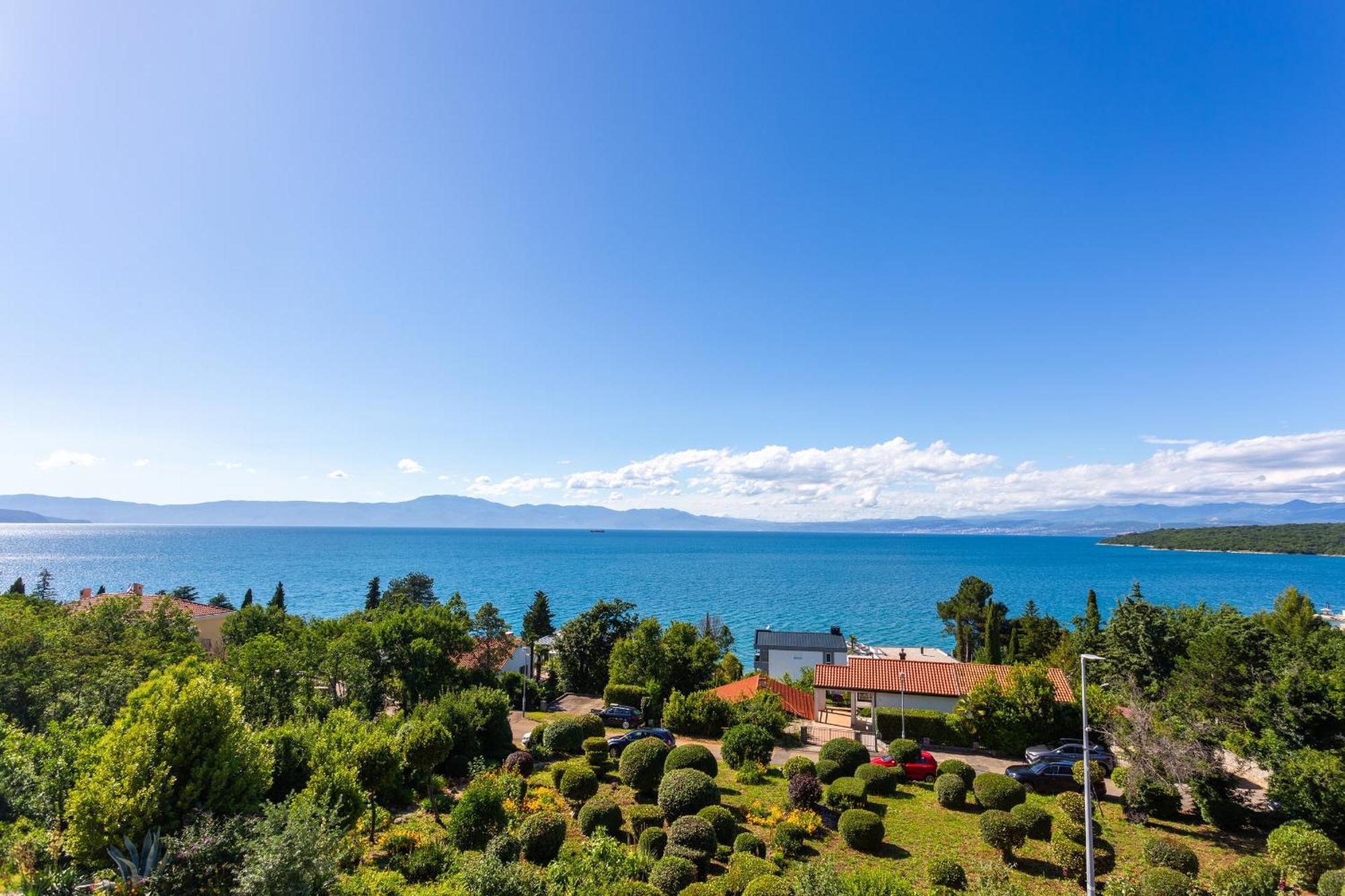 Apartments By The Sea Njivice, Krk - 5295 Exterior foto