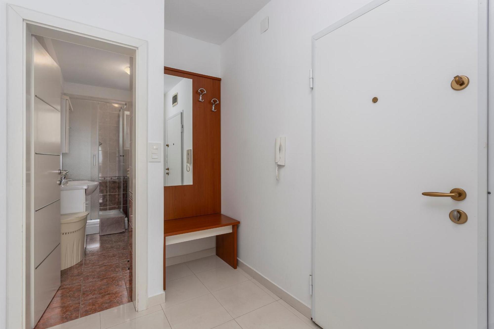 Apartments By The Sea Njivice, Krk - 5295 Exterior foto