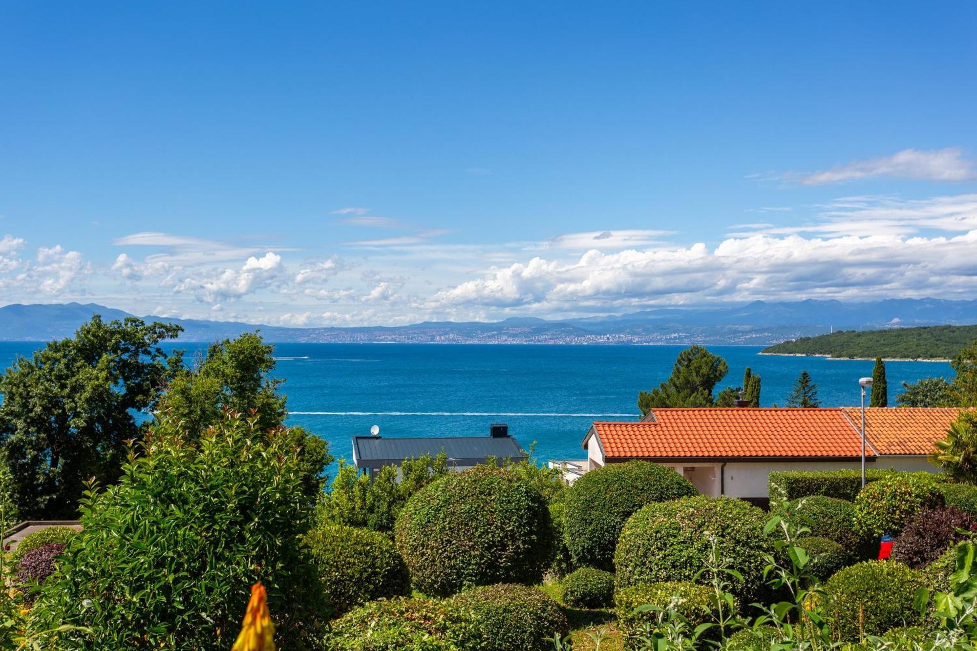 Apartments By The Sea Njivice, Krk - 5295 Exterior foto
