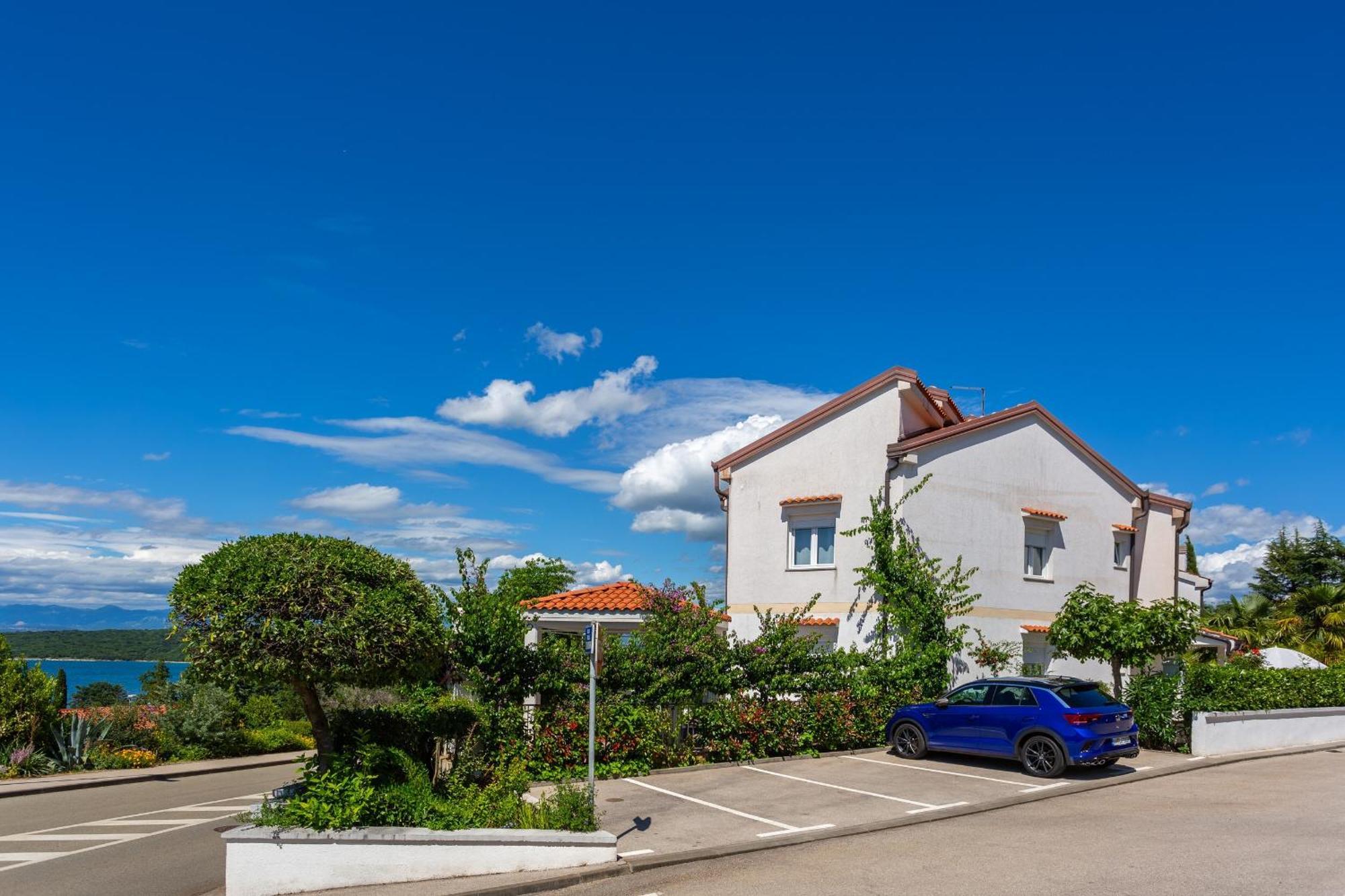 Apartments By The Sea Njivice, Krk - 5295 Exterior foto