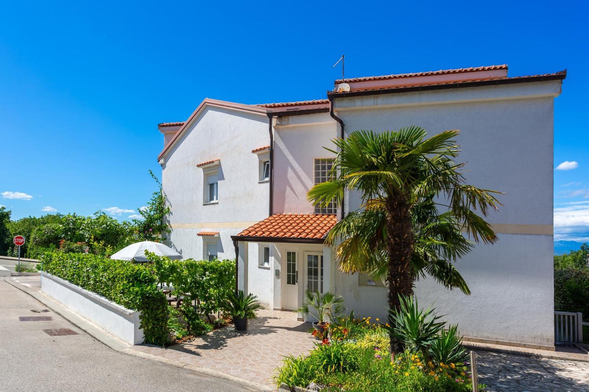 Apartments By The Sea Njivice, Krk - 5295 Exterior foto